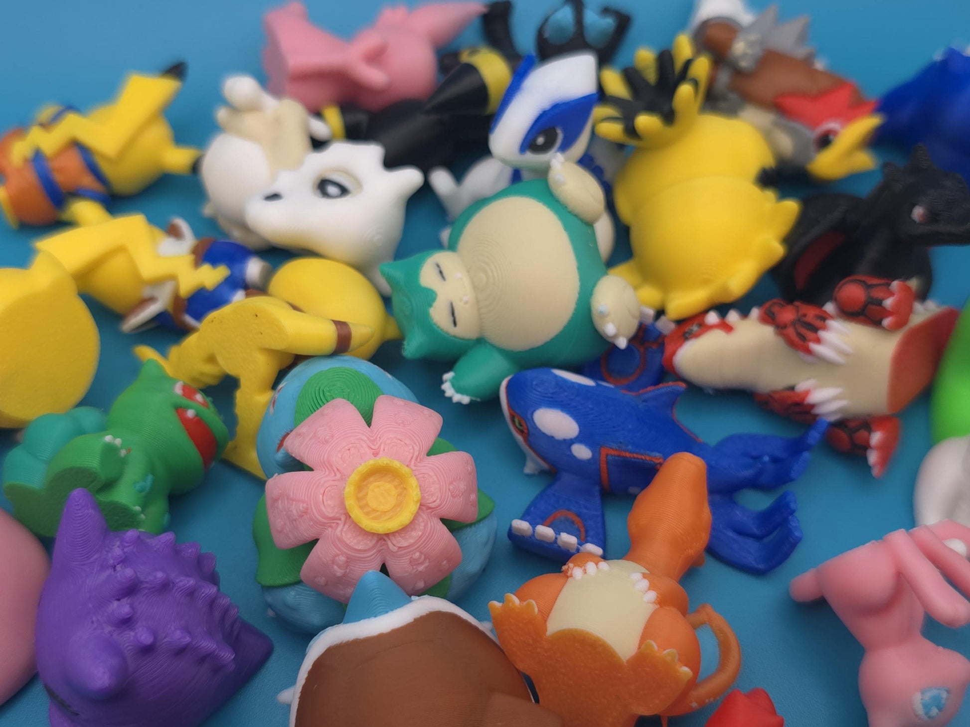 Poke-Mini Desktop Figurines